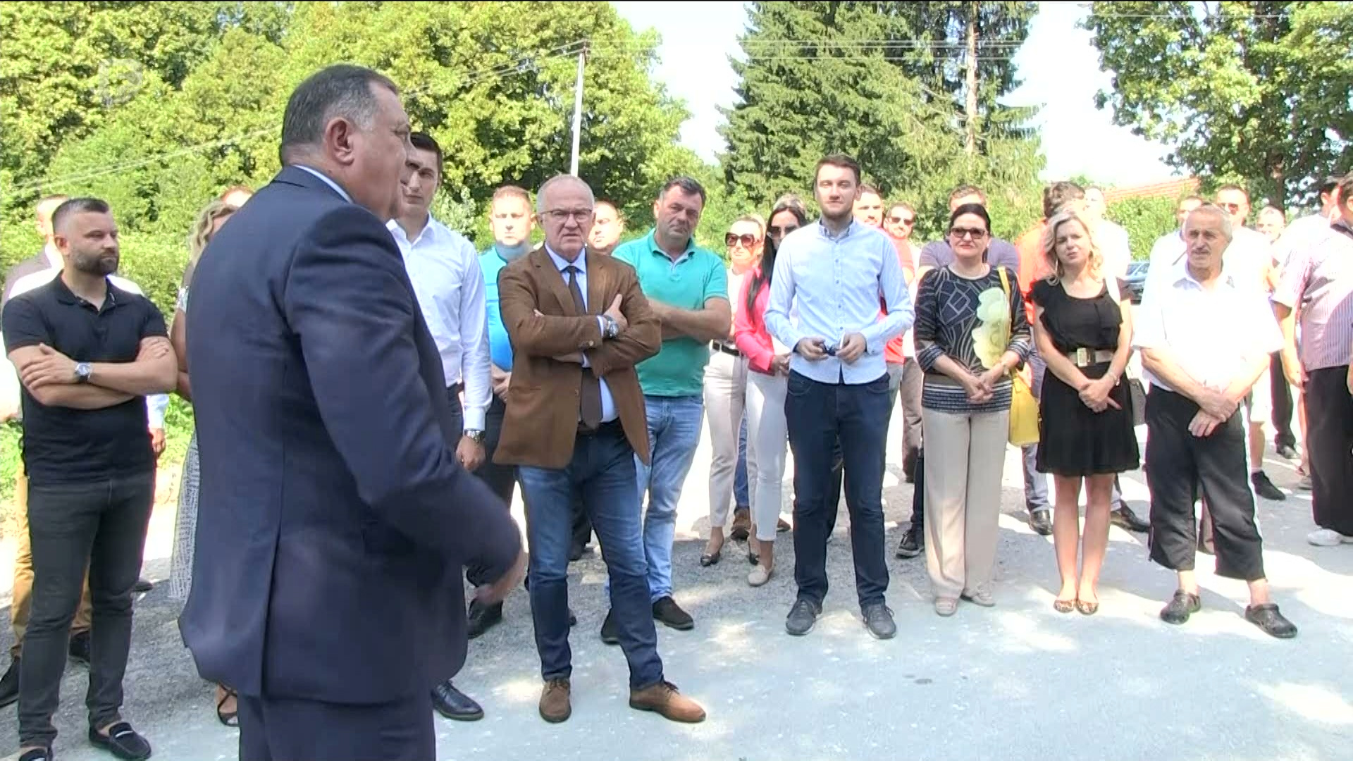 Dodik ne želi s visokim predstavnikom, ni ime mu ne zna